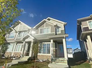 762 Orchards Blvd SW #1A, Edmonton, AB T6X 2Y7