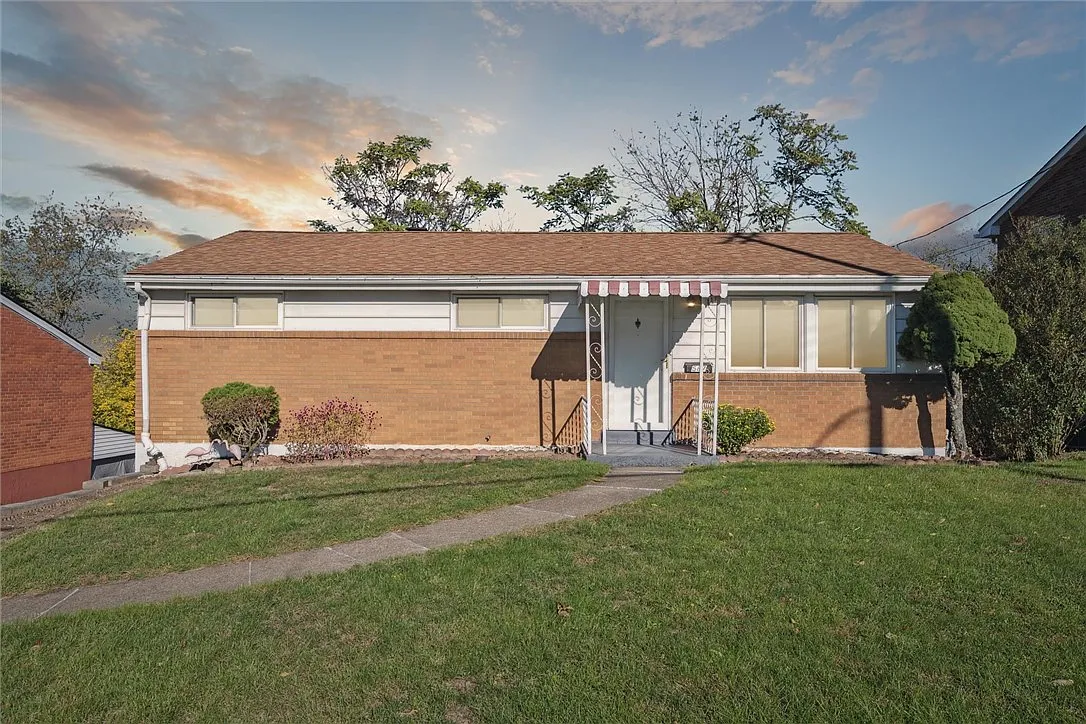 587 Lindsay Rd photo 1