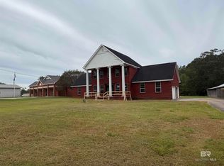99 Cemetery St, Uriah, AL 36480