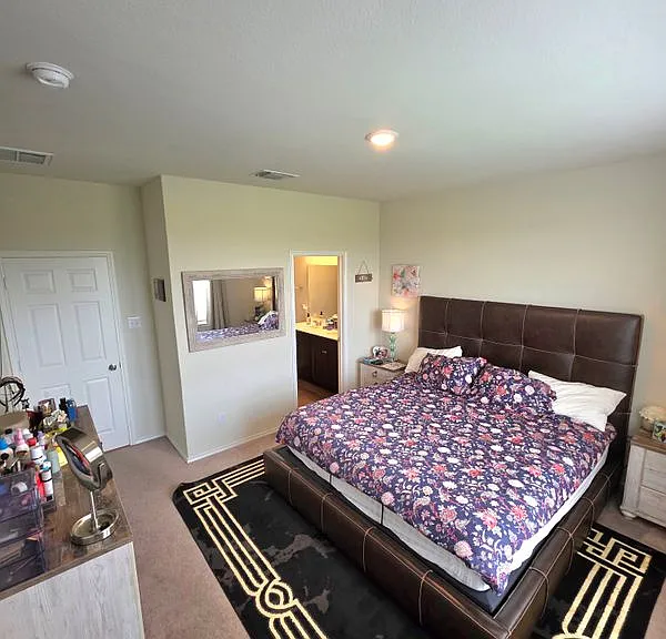 350 Bedford Falls Ln — Photo 7