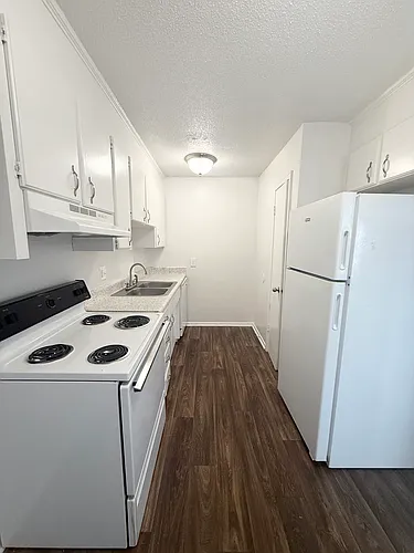 Hunting Ridge Apartments Photo 1