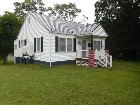 781 Ivanhoe Rd, Max Meadows, VA 24360