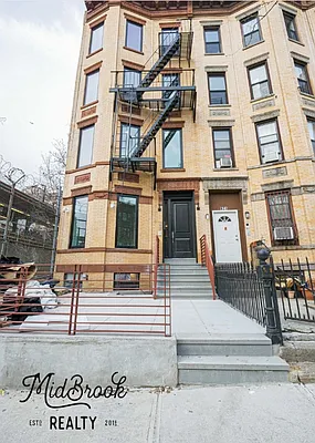 Rented by Midbrook Realty, LLC | media 16