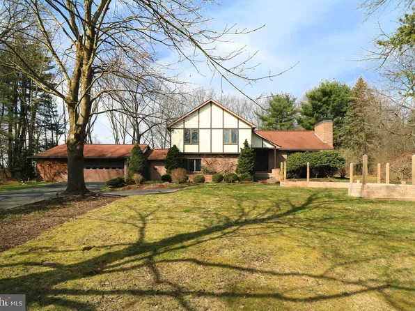 1115 Woodberry Cir, State College, PA 16803
