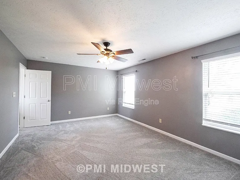 8802 Benjamin Ln — Photo 31