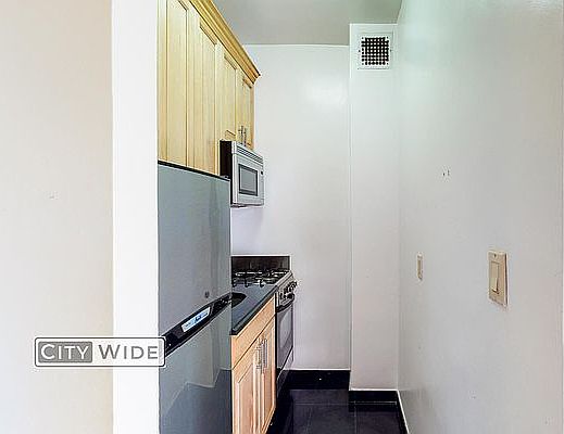 2nd image of 1497 3rd Ave #1B