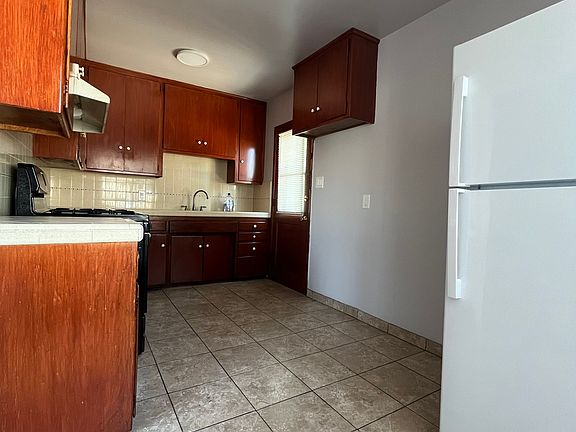4th image of 544 W 120th St APT 1