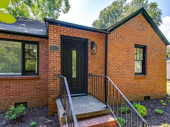 4th image of 1012 Sherwood Ln
