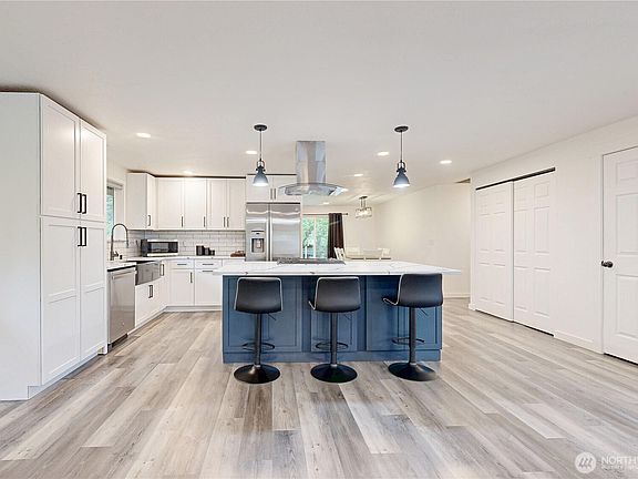 5th image of 714 Liberty Place