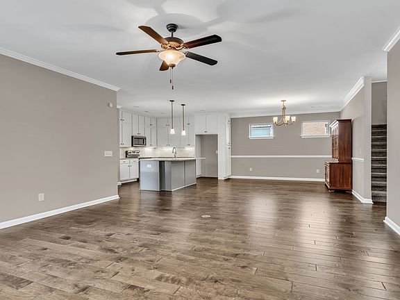 5th image of 1054 Paddock Park Cir