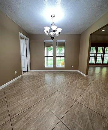 5th image of 12965 Larch Ln