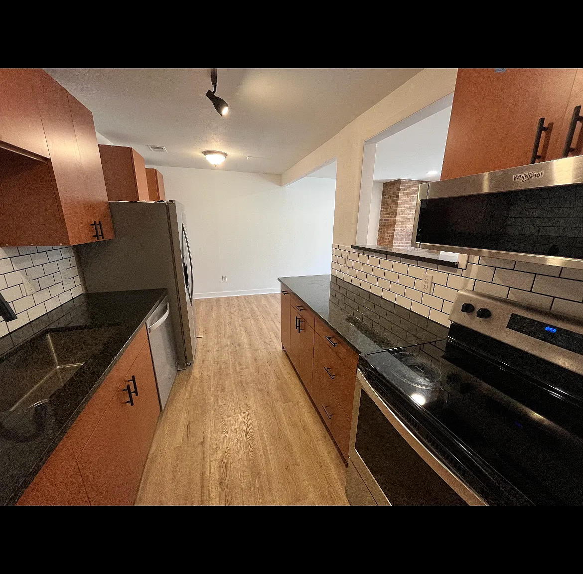7995 E Mississippi Ave — Photo 2