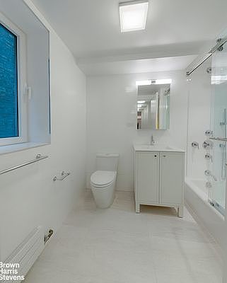 5th image of 125 E 83rd St APT 8