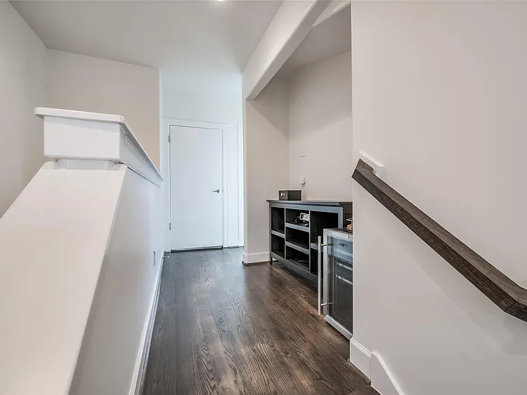 1907 Houston Ave — Photo 19