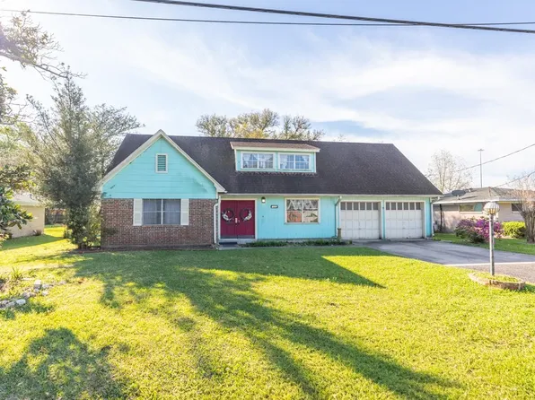 1035 Palermo Dr, Beaumont, TX 77705