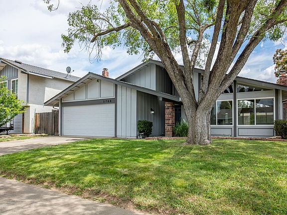 2nd image of 2788 Catania Way