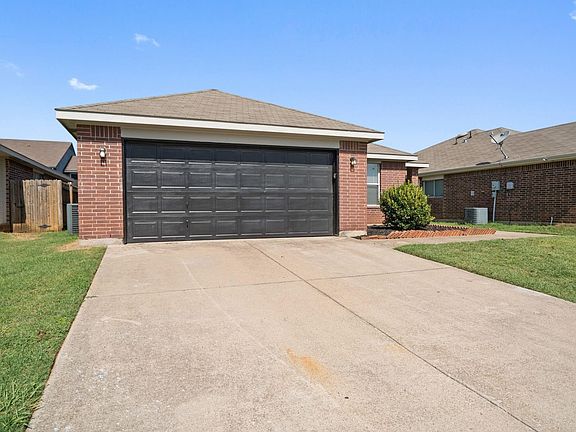 2nd image of 7816 Whitney Ln