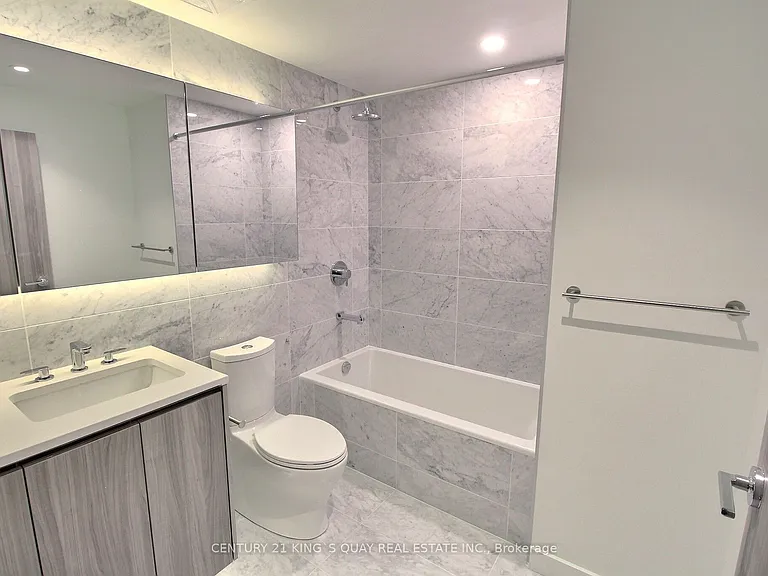 85 McMahon Dr #211 — Photo 5
