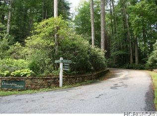 Cherokee Trl, Sapphire, NC 28774