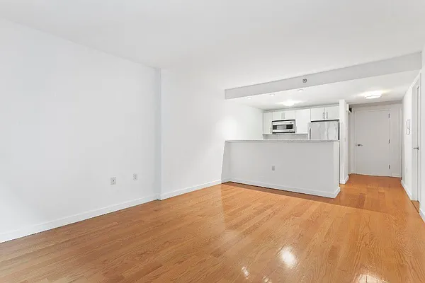 Rented by Hakimian Management | media 49