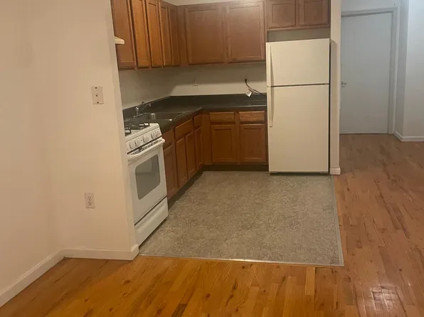 39 Monroe Street image 1 of 8