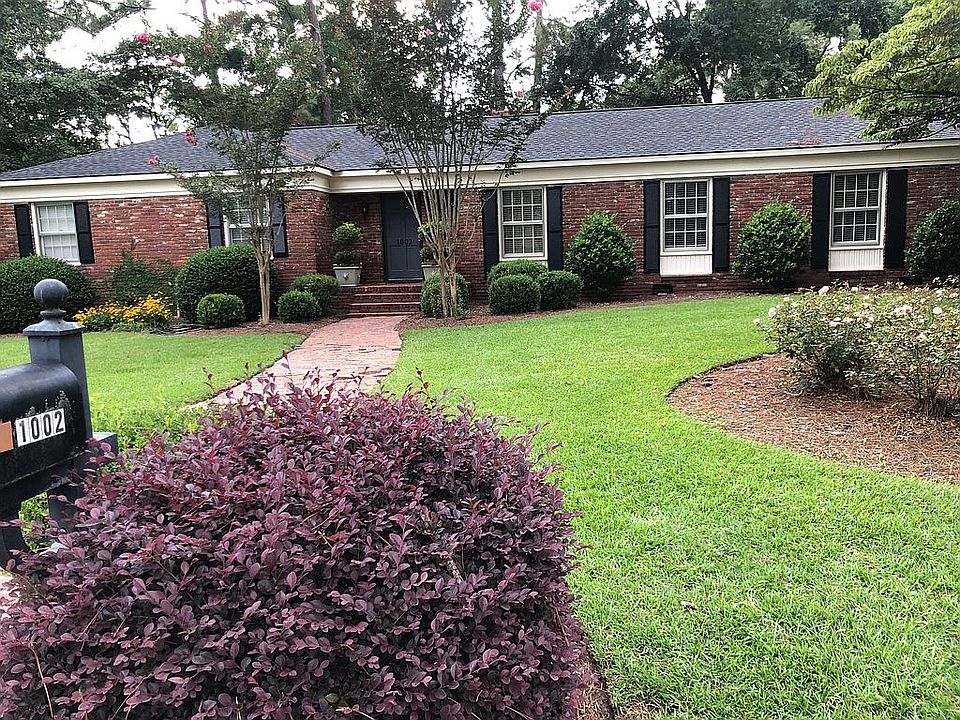 1st image of 1002 Hall Ave