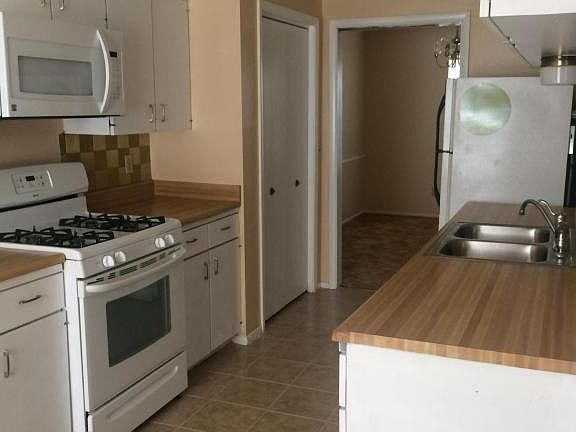 2nd image of 3414 Clearwell St