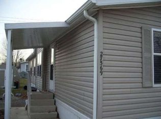 27569 Moulon Rouge Dr, Romulus, MI 48174