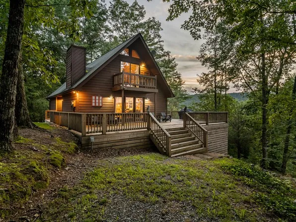 114 Boone Ct, Ellijay, GA 30540
