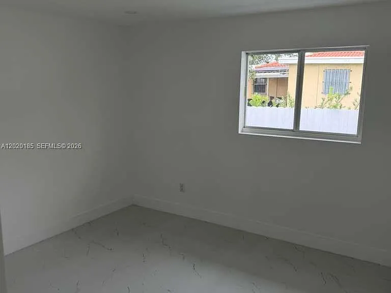 3545 NW 14th Ter — Photo 13