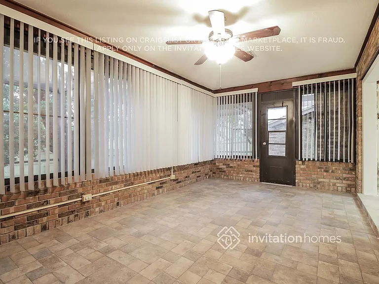 34139 Radio Rd — Photo 10
