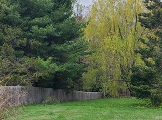 17 Applewood Dr, Wilton, ME 04294