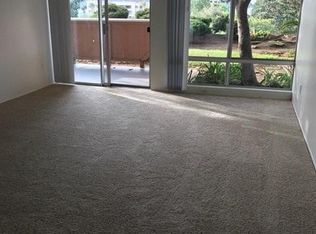 697 S Nardo Ave APT C1, Solana Beach, CA 92075