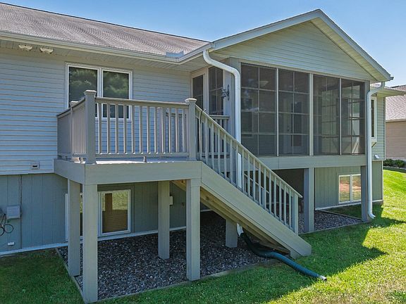 3rd image of 139 S Aquila Ct