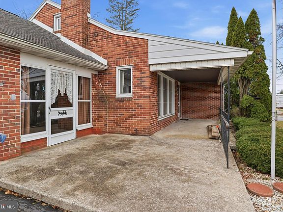 5th image of 3570 Carlisle Rd