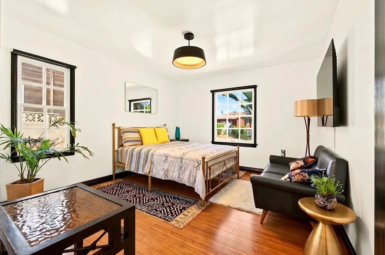 2 bed, 1293 sqft, $7,500 — Photo 1