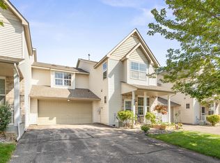 954 Conner St, Chaska, MN 55318