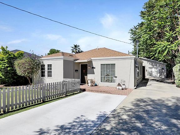 2nd image of 1003 Empey Way