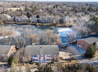 508 Laurel Lake Rd APT 3, Mequon, WI 53092