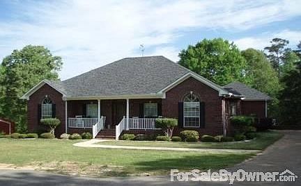 Front of the house : Complete privacy!