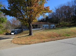 2809 Renns Lake Rd, Jefferson City, MO 65109