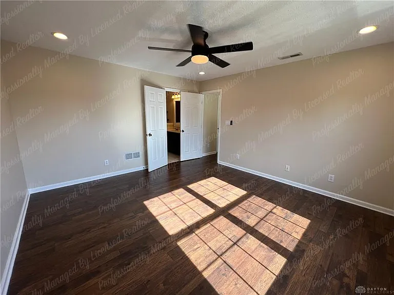 1131 Windsong Trl — Photo 30