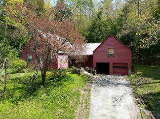 618 S Main St, Newport, NH 03773