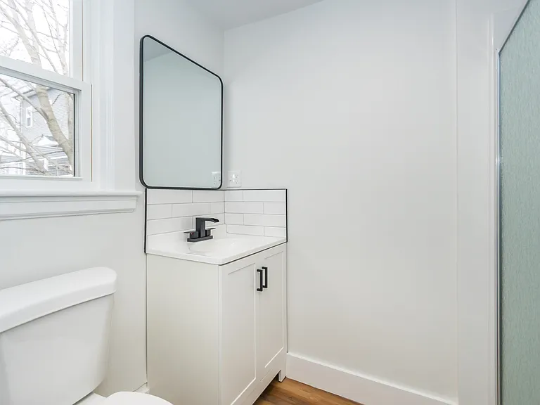 10 Foundry Ave #10 — Photo 11