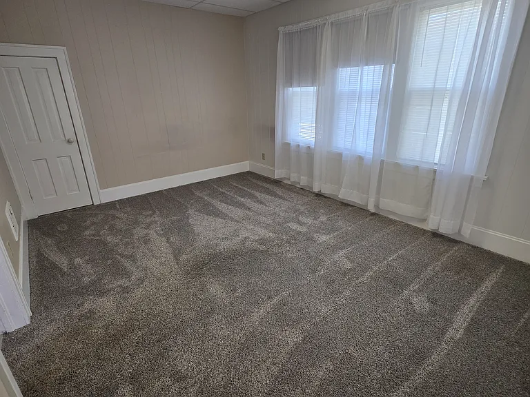 615 W Main St #1 — Photo 7