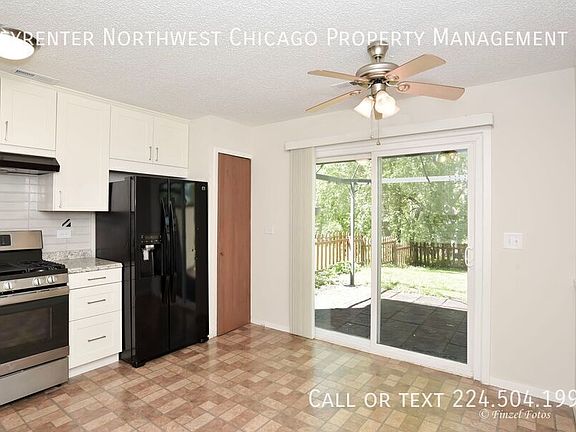 3rd image of 1212 Stratford Ln