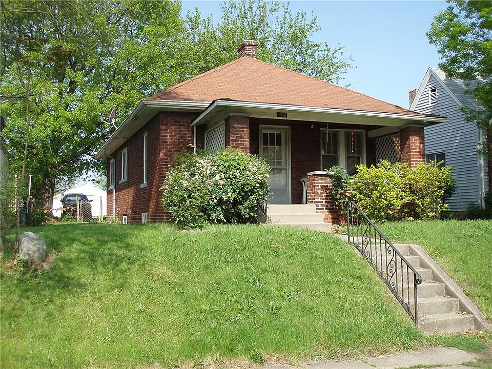 1st image of 1518 N Gladstone Ave