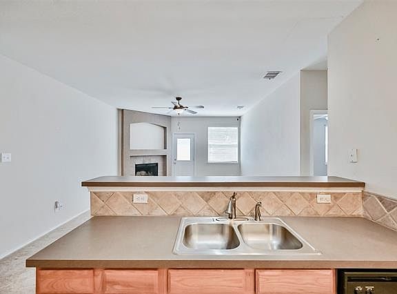 2nd image of 3007 Hobble Ct