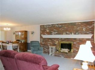 58 Indian Run Rd, Bellingham, MA 02019