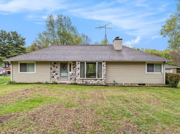 5647 Maple Dale Rd, Jackson, MI 49201